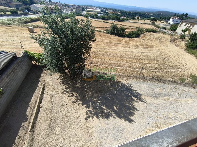 Foto 2782bba7-c1a3-4102-ab14-c7411c29cc74. Casa amb xemeneia calefacció aparcament a Sant Feliu Sasserra