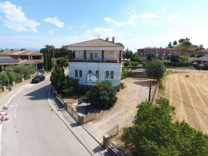 Foto 3be61a1d-bb51-4f0d-ae8e-8e983867f1df. Casa amb xemeneia calefacció aparcament a Sant Feliu Sasserra