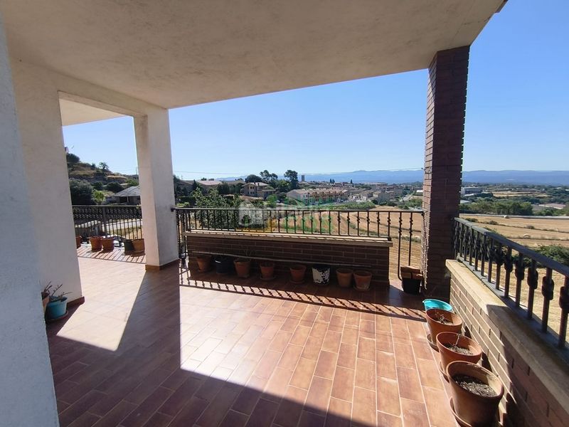 Foto df1ba153-d30a-41ff-813f-1f3b80521ca4. Casa amb xemeneia calefacció aparcament a Sant Feliu Sasserra