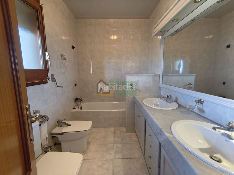 Foto ee6b9c29-dba3-4842-8637-0910c0022829. Casa amb xemeneia calefacció aparcament a Sant Feliu Sasserra