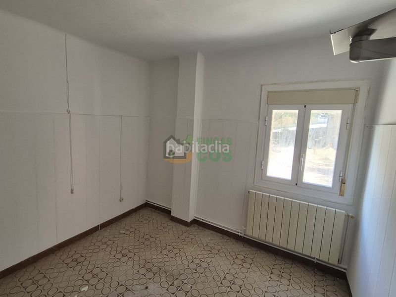 Foto 0c68e9e1-cfd2-4527-b3ce-e36041bf31d6. Casa amb xemeneia calefacció aparcament a Isona i Conca Dellà