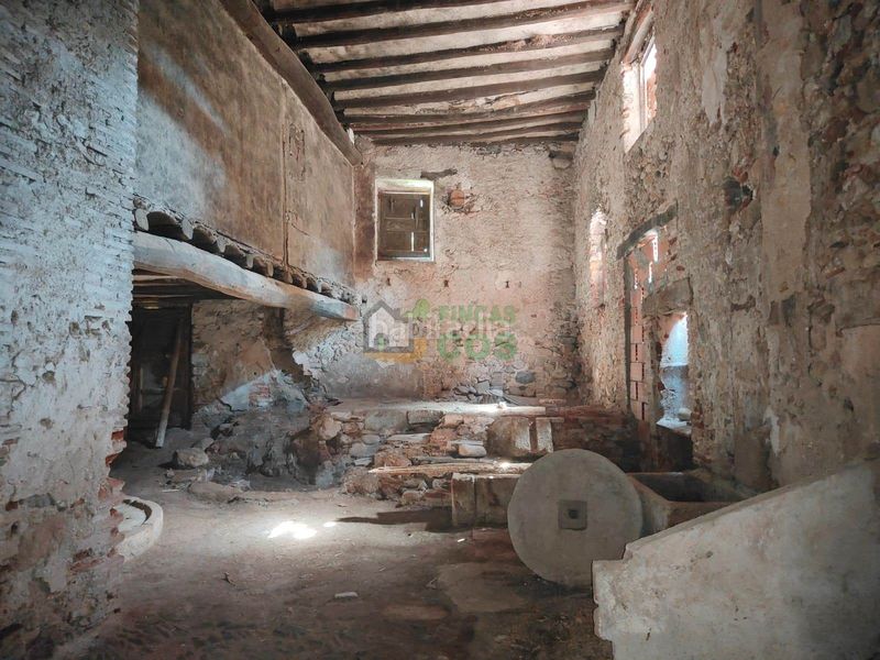 Foto e621ded0-8cc5-45fd-abb8-e71678232d65. Casa amb xemeneia a Alcover
