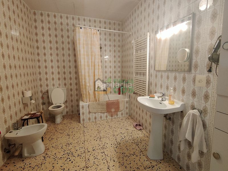 Foto 1bab6457-dd7f-4480-ab62-030c5f5ebcb7. Casa amb xemeneia a Benissanet