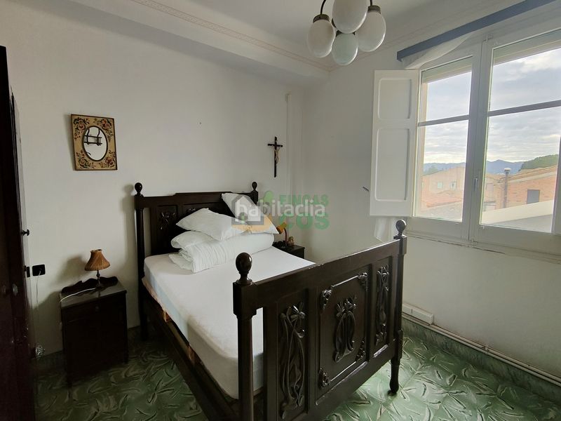 Foto fd5bda71-570c-4c32-97a4-a5b51d11b8d1. Casa amb xemeneia a Benissanet