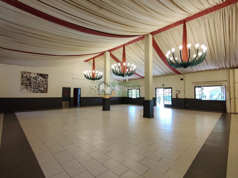 Foto 697c8112-88f9-41b8-833c-fe0d41a9f0c6. Casa espectacular complejo para eventos, celebraciones de todo tipo, situado cerca de cambrils y de reus. lugar y finca especial. en Riudoms