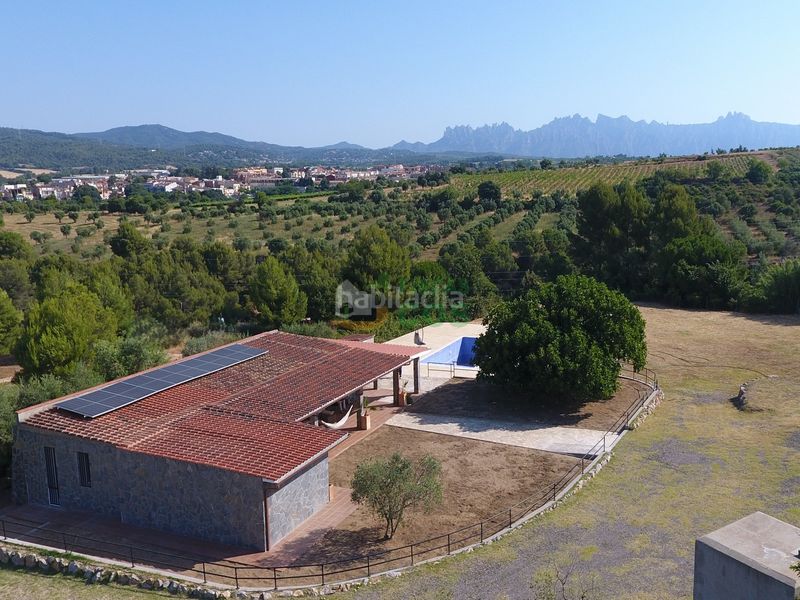 Foto 029a94d7-0d91-4aea-99f7-654e79af161d. Casa amb piscina a Piera