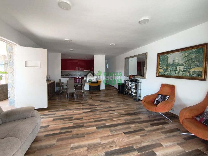 Foto 807a1abb-a1f5-4848-99d3-b16a5a6c6b6c. Casa amb piscina a Piera