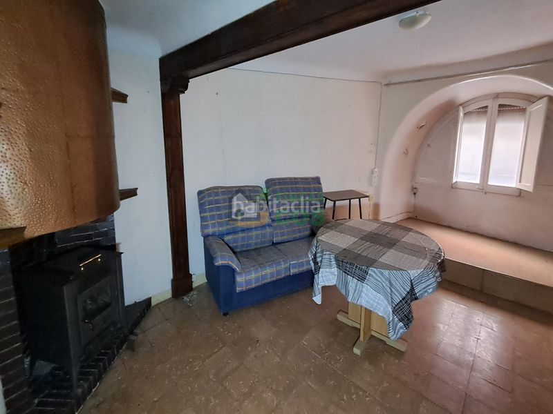 Foto 59032a86-3e6f-47ee-89fb-88e5e1a3e88c. Casa  de pueblo en venta de grandes dimensiones, muy bien situada ideal para cualquier tipo de negocio o vivienda alquilando. en Riudoms