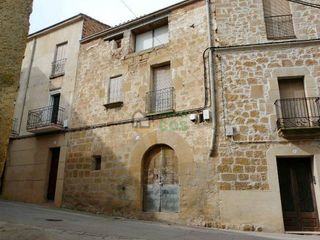 Haus in Carrer església 24