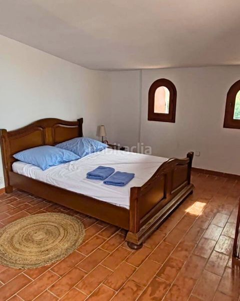 Foto 0570b80a-6029-4a6e-b495-9a49ab2756fd. Casa amb xemeneia calefacció aparcament piscina a Castelló d´Empúries