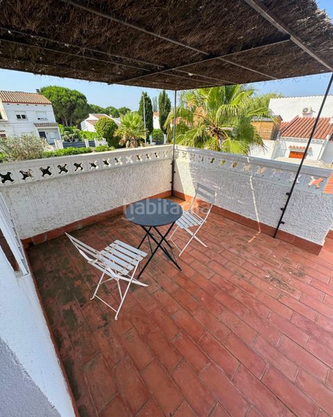 Foto e193a295-847b-4273-8b83-a42f401d0e80. Casa amb xemeneia calefacció aparcament piscina a Castelló d´Empúries