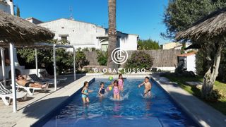Casa  Urbanització castelló nou. Casa independiente con piscina privada y jardín en castelló nou