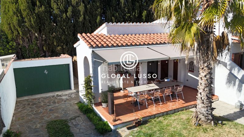 Foto dfb5dfb5-d604-448b-b425-f10173e87d83. Casa amb xemeneia calefacció aparcament piscina a Castelló d´Empúries