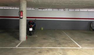 Aparcament cotxe a N/a 44. Plazas de parking en figueres.