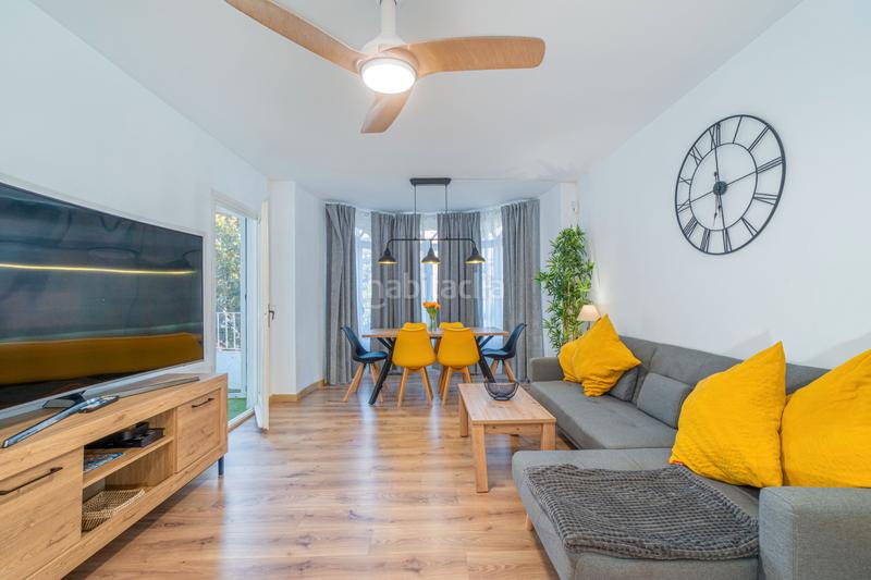 Foto 261cb8e9-f525-4527-a18e-f200ab70a022. Piso ?? apartamento con licencia turística, piscina y parking en el corazón en Empuriabrava