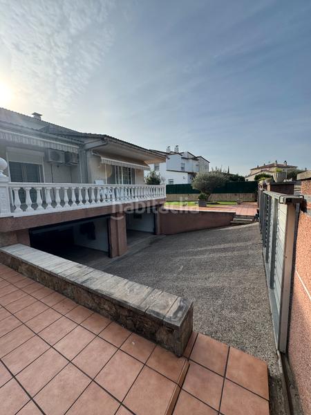 Foto 94eeb882-c46c-4dc2-8c9a-6a4d75cc9a8f. Chalet casa unifamiliar con piscina, garaje y espacios exteriores para disfrutar todo el año – mas pau () en Avinyonet de Puigventós