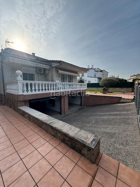 Foto ac88e759-c524-41d7-8497-334bbc7ca99c. Chalet casa unifamiliar con piscina, garaje y espacios exteriores para disfrutar todo el año – mas pau () en Avinyonet de Puigventós