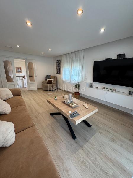 Foto cb3bcc59-5ed3-4c94-81dd-a16e9c2a0be7. Chalet casa unifamiliar con piscina, garaje y espacios exteriores para disfrutar todo el año – mas pau () en Avinyonet de Puigventós