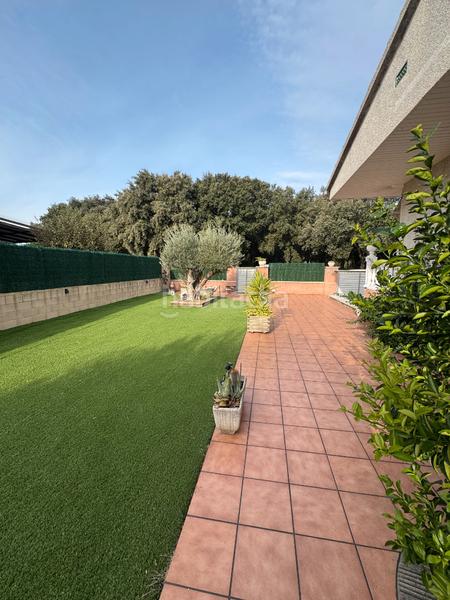 Foto ec847e43-4f1d-4cf9-8d16-268a267e4412. Chalet casa unifamiliar con piscina, garaje y espacios exteriores para disfrutar todo el año – mas pau () en Avinyonet de Puigventós