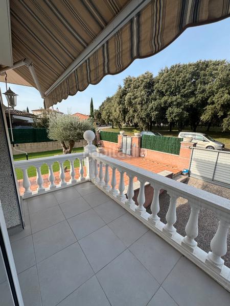 Foto f36cb4ec-614a-4764-a4ad-e535da4079fe. Chalet casa unifamiliar con piscina, garaje y espacios exteriores para disfrutar todo el año – mas pau () en Avinyonet de Puigventós