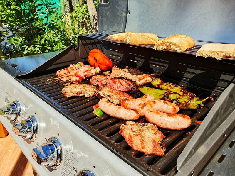 Foto 6153ce7f-379f-48d7-a1b3-6c8c6787c254. Xalet amb calefacció aparcament piscina a Roca Grossa Lloret de Mar