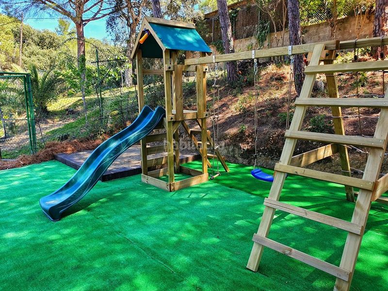 Foto 69410f29-771c-45cd-8778-5db9476a15e2. Xalet amb calefacció aparcament piscina a Roca Grossa Lloret de Mar