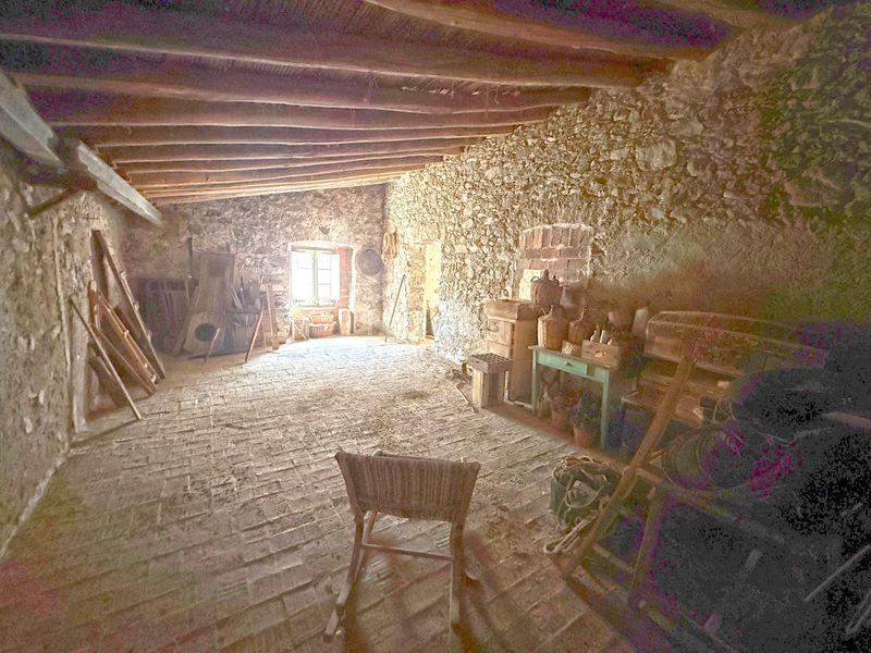 Foto 21852838-2529-4da1-b7fb-09c9bee75256. Casa adossada a Sant Climent Sescebes