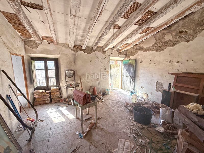 Foto 57bd6b2b-f713-456c-91e0-a6647e18cfd3. Casa adossada a Sant Climent Sescebes