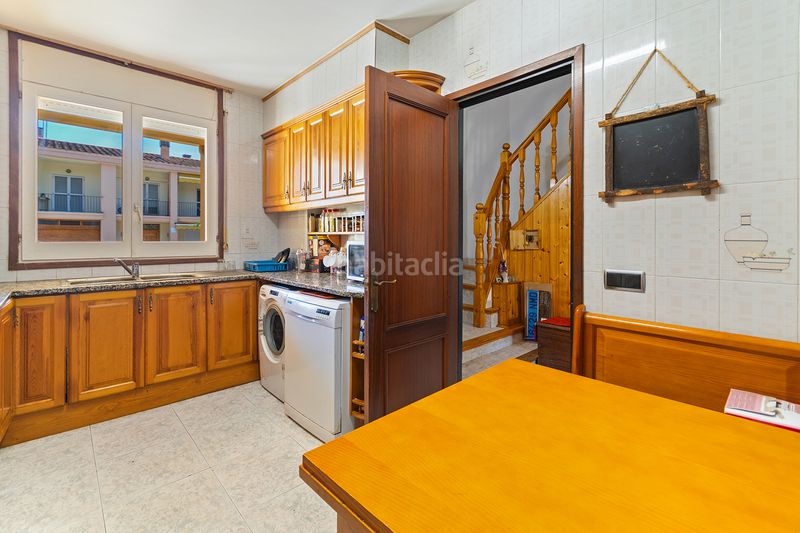Foto af694cb3-3d1d-4335-b158-fd71f1eeee05. Casa adossada amb calefacció aparcament a Peralada