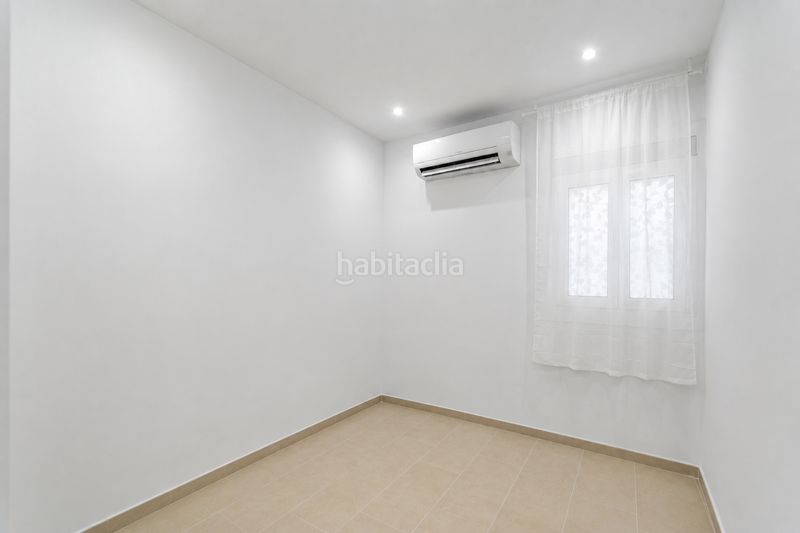 Foto c7bdb56f-7317-4d21-a264-6fcb8bc08152. Casa adossada amb calefacció a Centre Roses