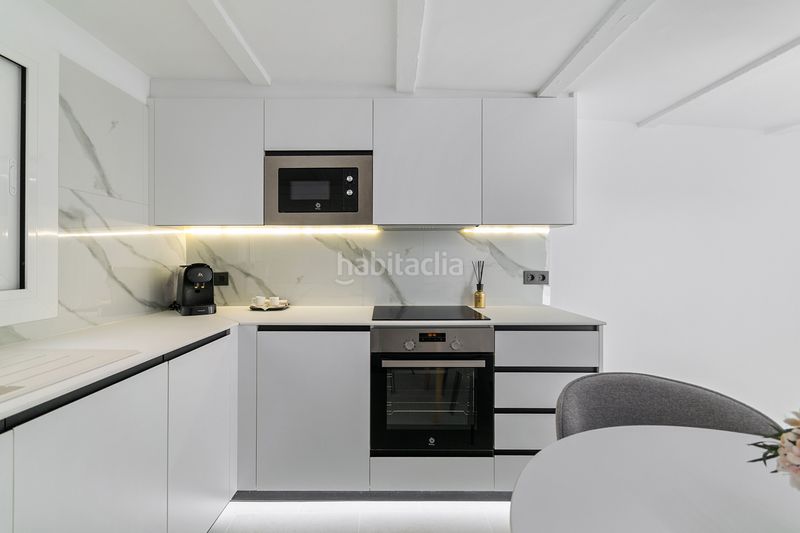 Foto d91fe61f-39bd-445d-963d-d44e010dd7b0. Casa adossada amb calefacció a Centre Roses