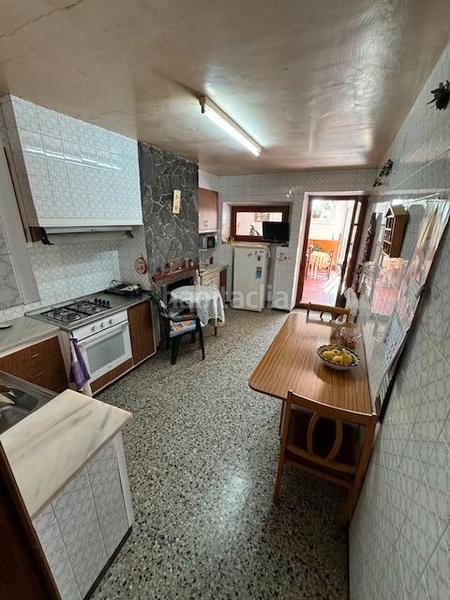 Foto b5b64879-575f-4fb4-aab7-58e2c65ce7bf. Casa en carrer de baix 6 casa en el centro de borrassa en Borrassà