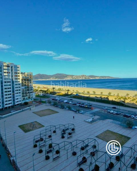 Foto 901bafe3-bb11-430b-978a-9ae9d4437fd4. Apartamento exclusivo apartamento con vistas al mar. en Empuriabrava