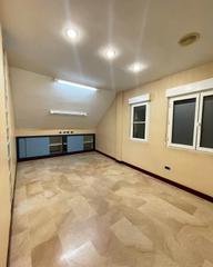 Rent Office space in N/a 31. Espacio coworking
