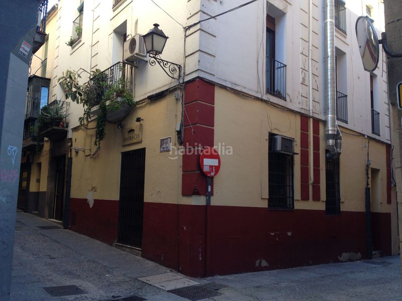 Foto c28d1390-3719-4553-b4c3-44a1677a76fd. Local comercial a n/a a Centro Ciudad Plasencia