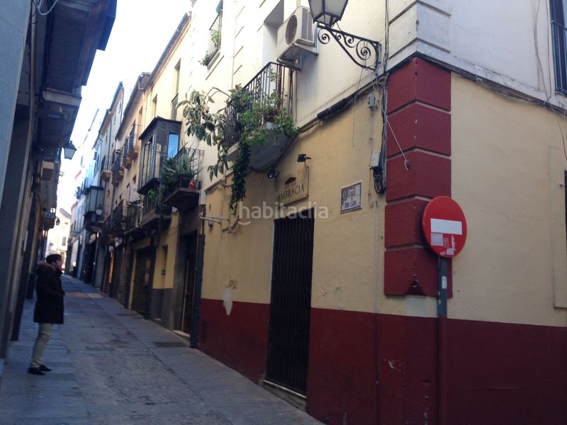 Foto e0ba984b-d79f-475e-95c8-112d6fa77e94. Local comercial a n/a a Centro Ciudad Plasencia