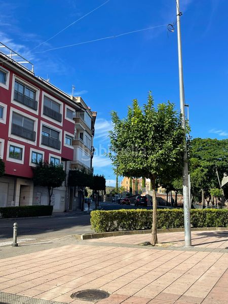 Foto 6d85b3b9-9a00-4299-8afa-3a1a4c88d650. Locale commerciale in avenida la salle 41 in Centro Ciudad Plasencia