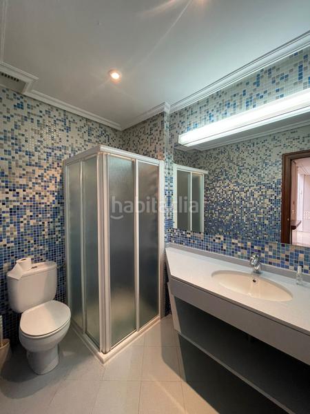 Foto 3ddd4597-7d7b-4d43-9caa-02cb34bd7a56. Casa en calle coria 19 casa con piscina en el centro en Plasencia