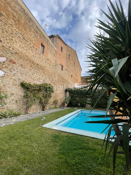 Foto 6bf0abe1-ae71-4c39-8880-563ef30f04fa. Casa en calle coria 19 casa con piscina en el centro en Plasencia