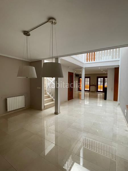Foto aaec2bc7-6c4a-4135-a406-1b284d4d65c1. Casa en calle coria 19 casa con piscina en el centro en Plasencia