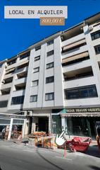 Alquiler Local Comercial  Calle san calixto. Amplio local gran visibilidad