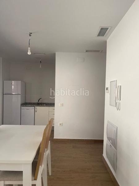 Foto 9721e29c-6f4d-4195-bb90-e64ea0d371c7. Alquiler piso en plaza catedral 11 piso con terraza en Plasencia