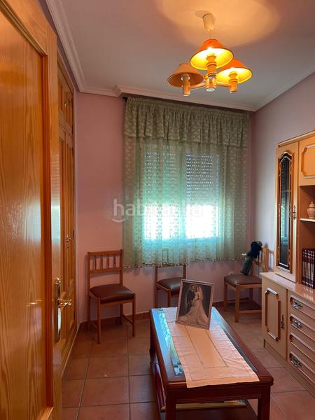 Foto 5048bcfb-919a-453b-b0bc-06e176f316e1. Casa a calle las jaras 7 a Malpartida de Plasencia