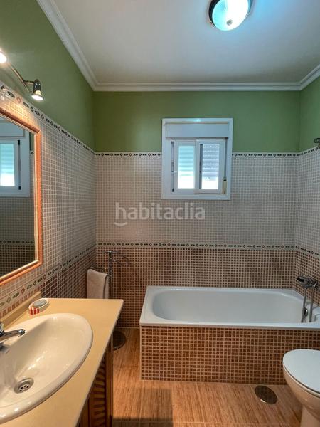 Foto 7b868256-dc89-432d-99a2-da302bb6e464. Casa a calle las jaras 7 a Malpartida de Plasencia