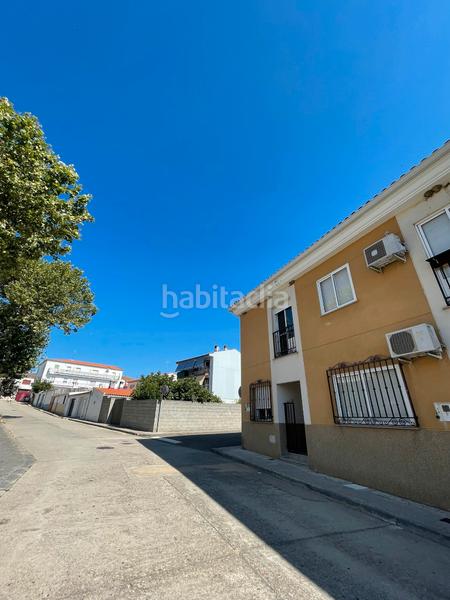Foto c12a3dcc-774a-47e3-87db-bc46ee99afad. Casa a calle las jaras 7 a Malpartida de Plasencia
