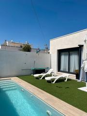 Miete Haus  Calle amapola. Casa con piscina