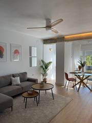 Appartement  Avenida del valle. Piso recién reformado