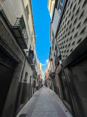 Edificio  Calle talavera. Edificio calle talavera y calle patalón con locales