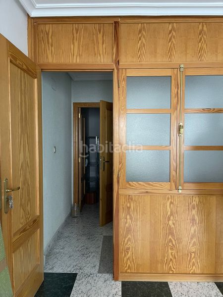 Foto 0bd3ac10-a495-48fe-8178-5bc1180ecab1. Casa en calle caballeros 10 edificio junto a la calle sol en Plasencia