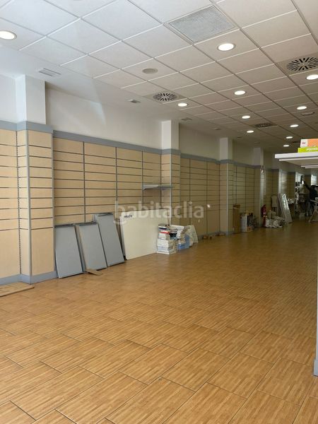 Foto 43d10b71-f1a1-4424-9d80-065f47f1fbba. Locale commerciale in avenida de la vera 18 in Centro Ciudad Plasencia